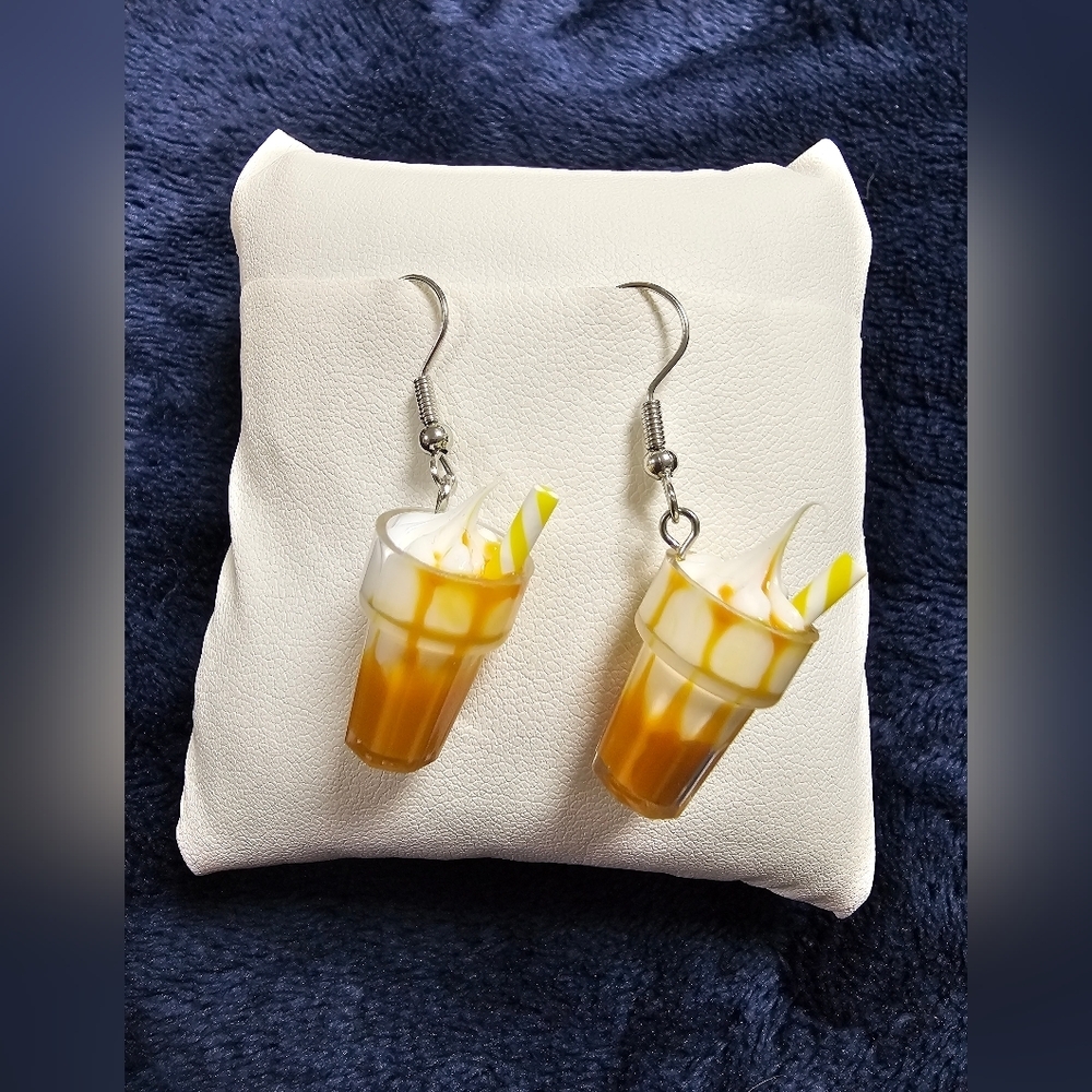 NEW milkshake earrings‎